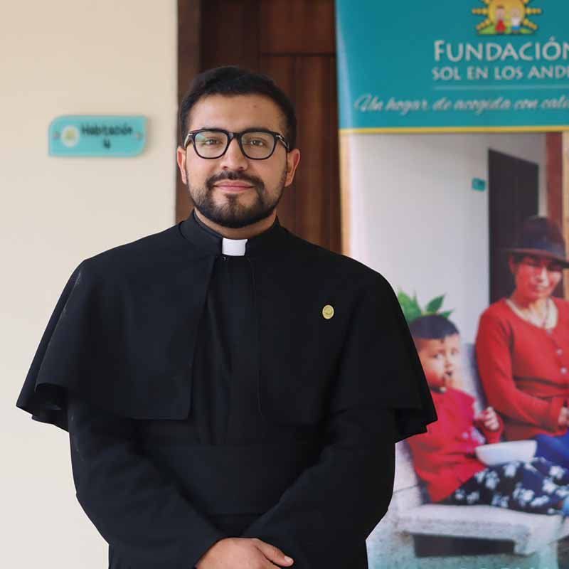 Padre-Sebastian-Velasquez-fundacion-sol-en-los-andes